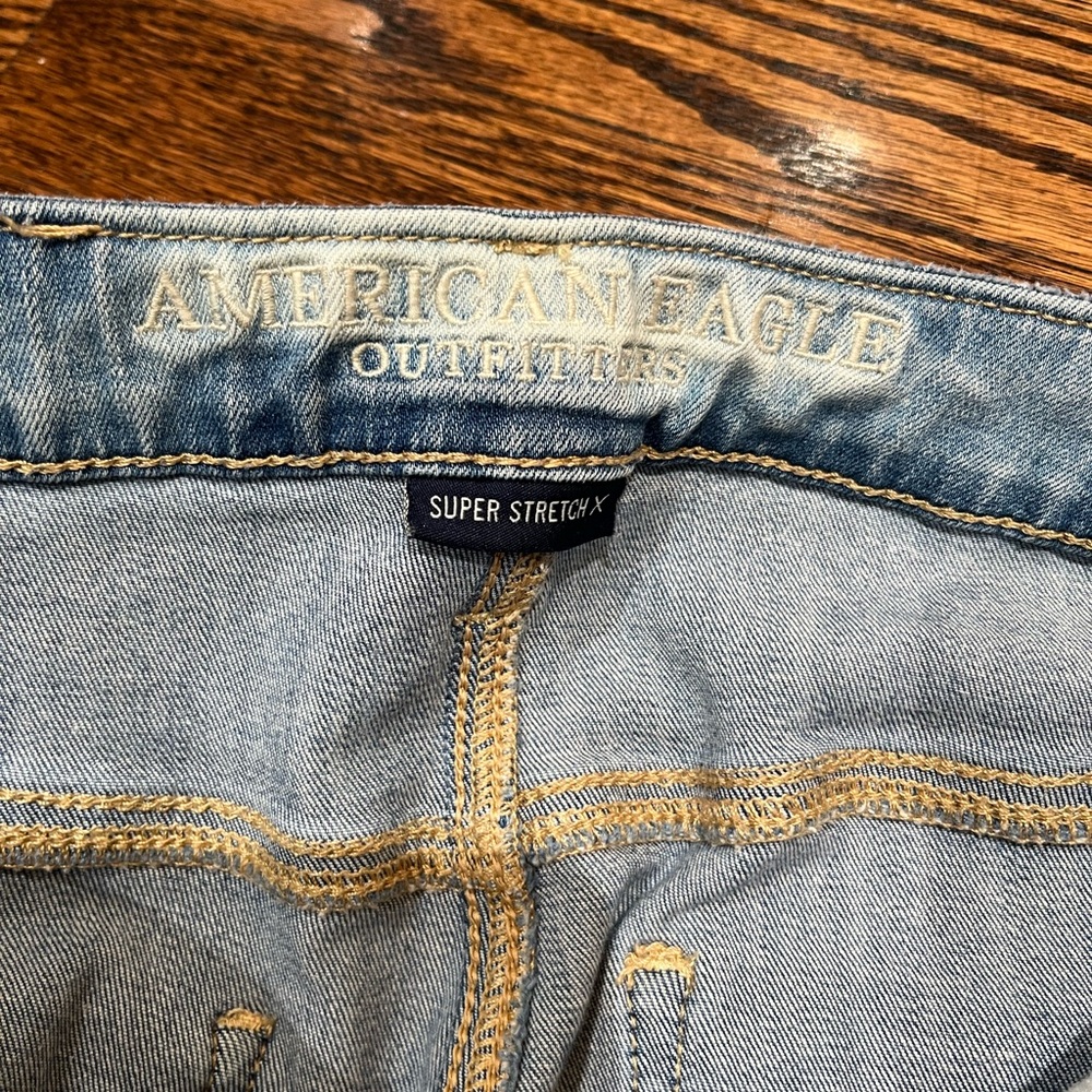 Distressed Jeans - Picture 3 of 4
